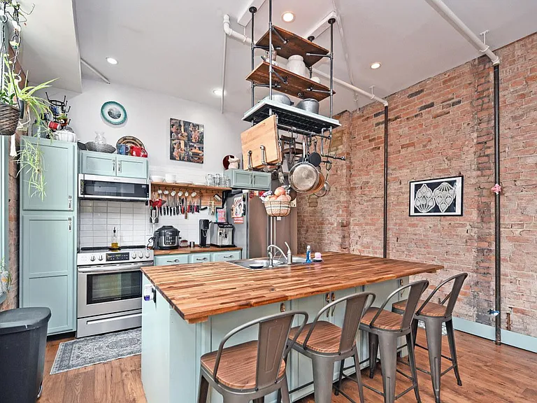 118 E Liberty St #A — Photo 10