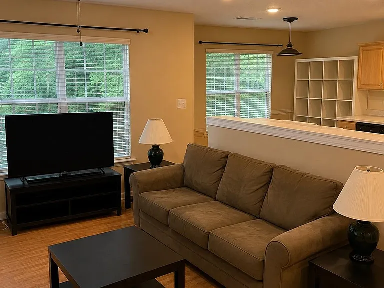 882 Pelican Bay Dr — Photo 8