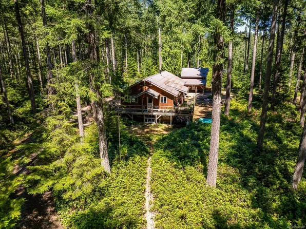 924 Siskin Ln, Cortes Island, BC V0P 1K0
