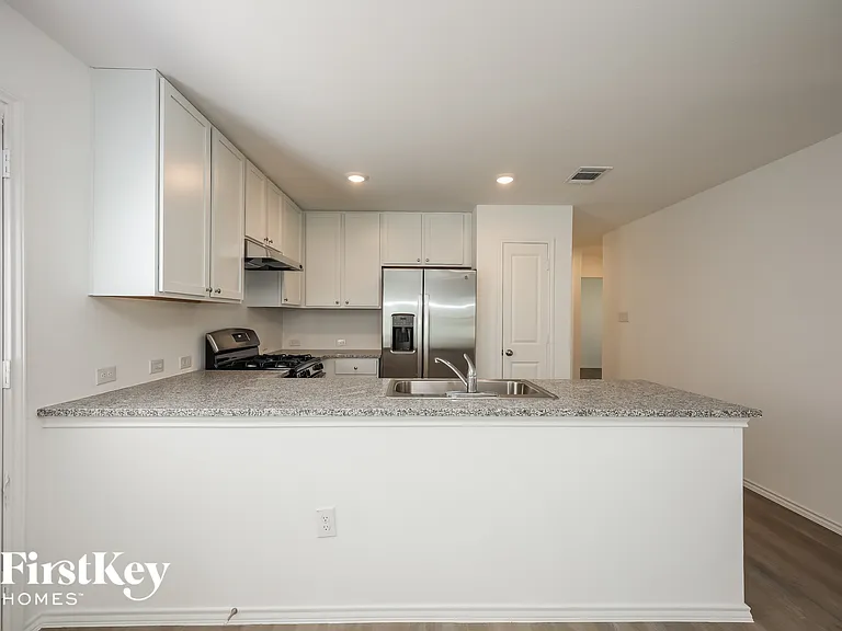 6532 Scarecrow Way — Photo 5