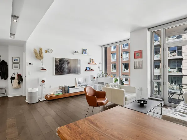 212 N 9th St APT 4C, Brooklyn, NY 11211