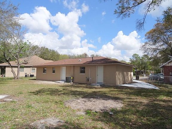 3rd image of 5601 Charles Dr