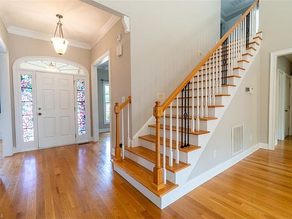 5th image of 1310 Colston Ct