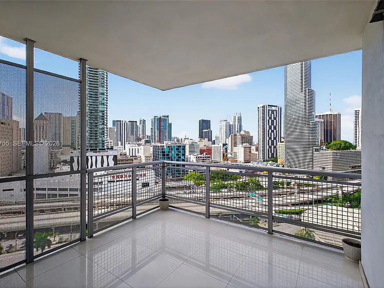 350 S Miami Ave #1705 — Photo 32