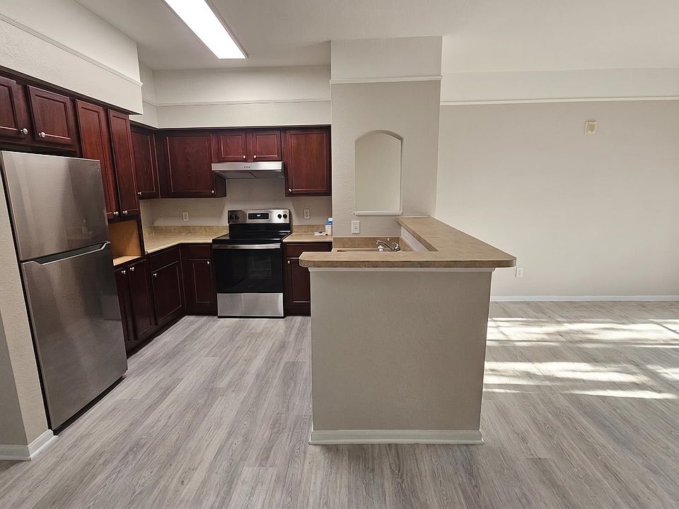 1st image of 2801 Chancellorsville Dr APT 1316