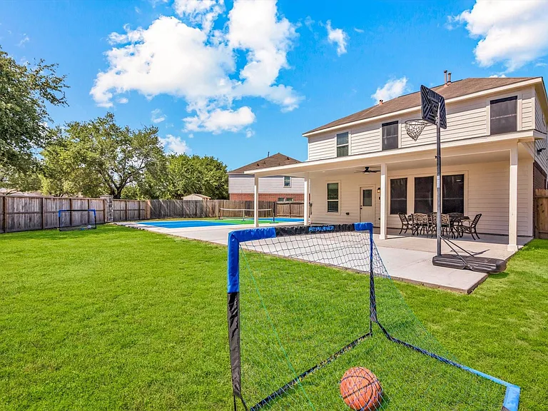 1722 Sun Point Ct — Photo 38