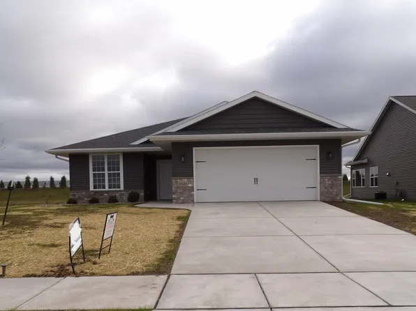 2505 Tipperary Trl, De Pere, WI 54115