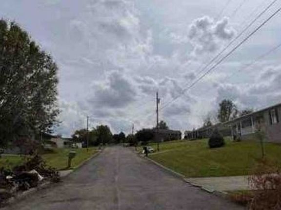 5th image of 5791 Charlene Dr