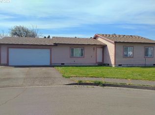 5165 N A St, Springfield, OR 97478