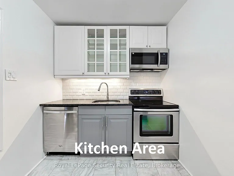 35 Raglan Ave #208 — Photo 22