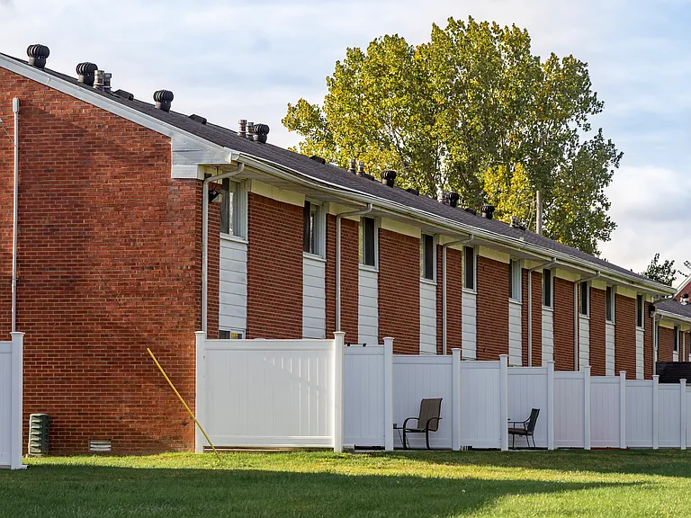 Riverview Apartments — Photo 11