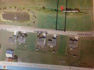 646 Creeks Edge Dr, Newark, OH 43055