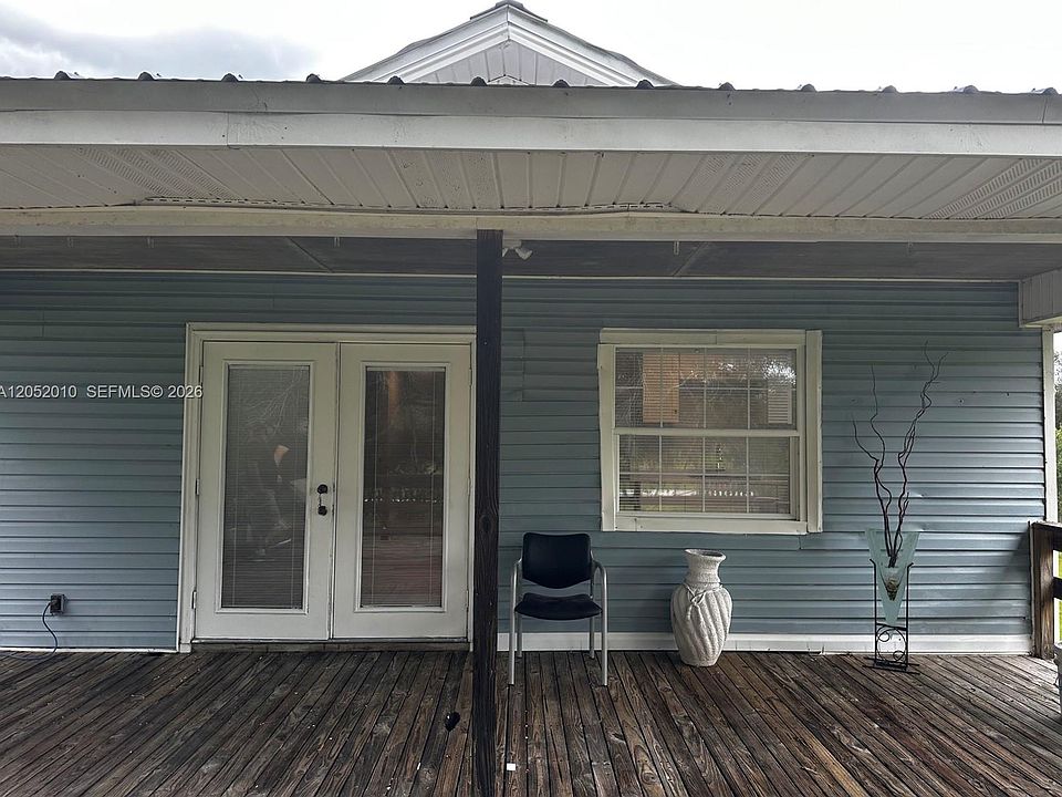 1st image of 450 N Isora St