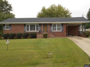 303 Fairlane Dr, Greenfield, TN 38230