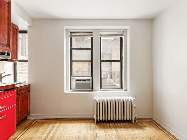 300 8th Ave APT 4G, Brooklyn, NY 11215