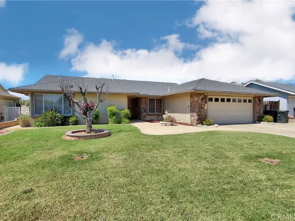 350 Midori Ln, Calimesa, CA 92320