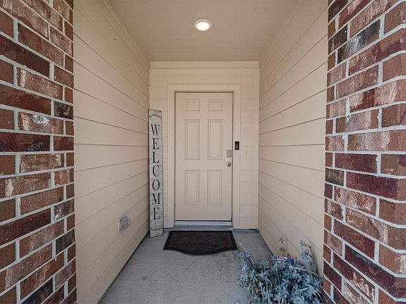 5th image of 2129 Cedar Way Dr