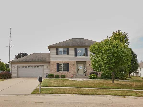 127 Oakwood Ave, Oglesby, IL 61348