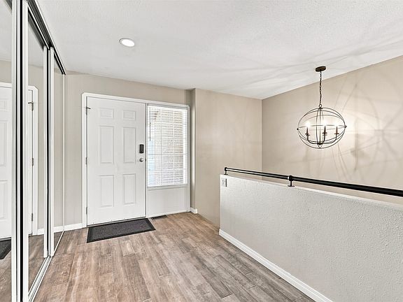 3rd image of 15 Hudsons Bay Trl Unit 305