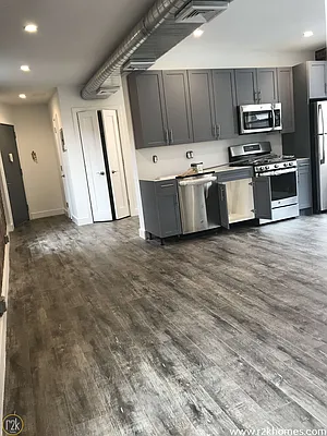 Rented by Realty 2000 Corp | media 15