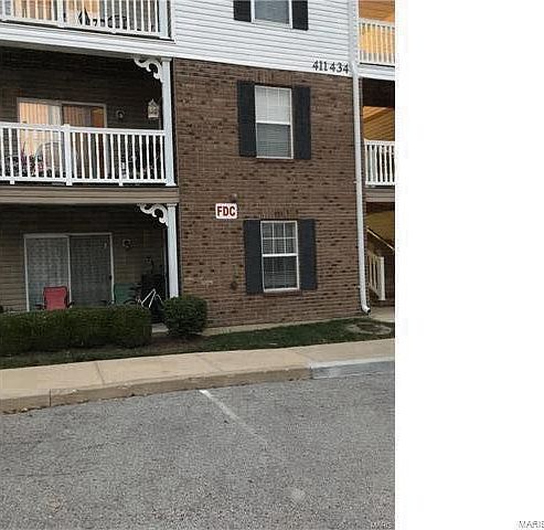 1st image of 414 Saravalle Dr
