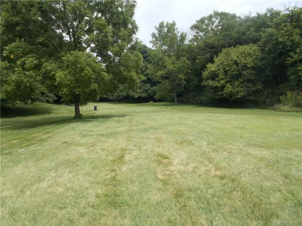 9020 Hanley Dr, Dayton, OH 45414