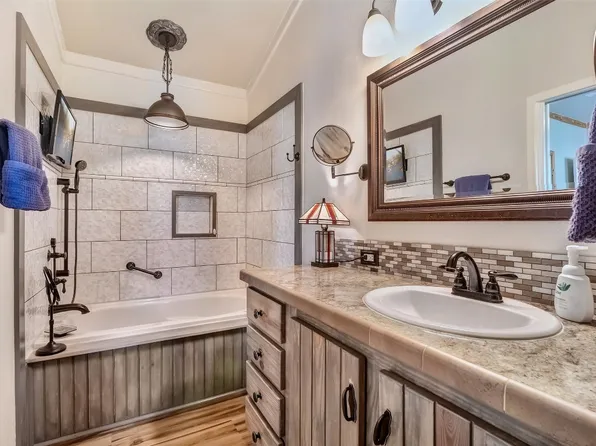 1687 Private Road 2528, Quinlan, TX 75474
