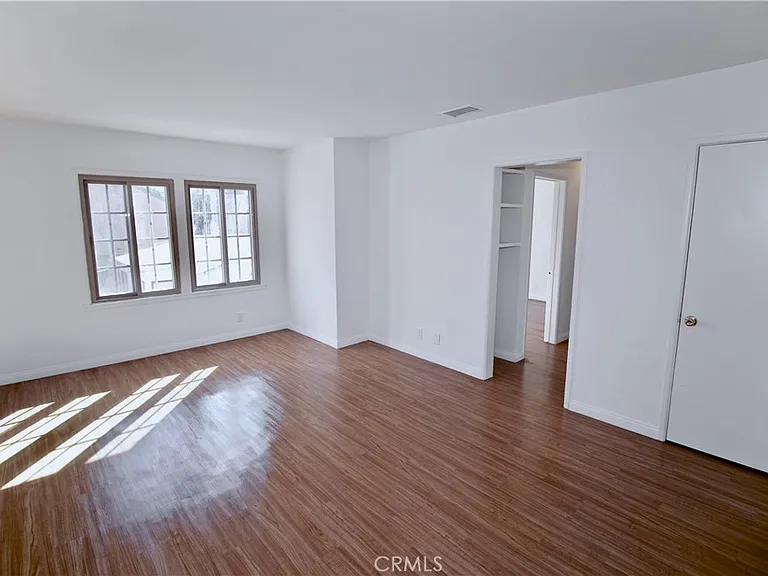 6951 Simpson Ave #12 — Photo 7