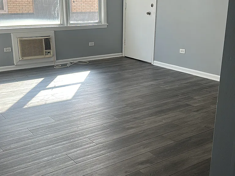 10110 S Pulaski Rd #2E — Photo 2