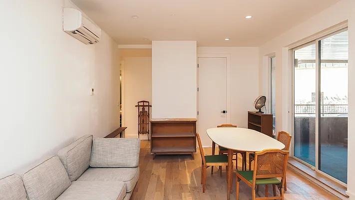 Rented by Nooklyn NYC LLC | media 35