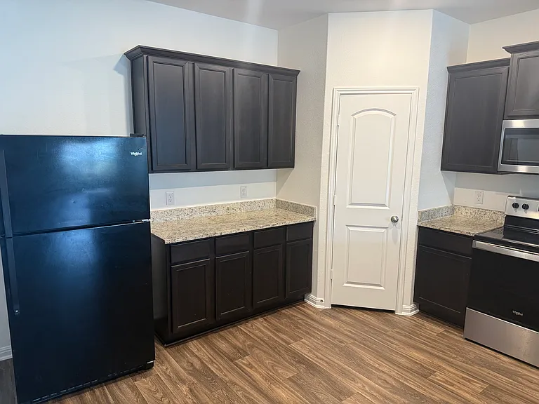18220 Speculator Ln — Photo 13