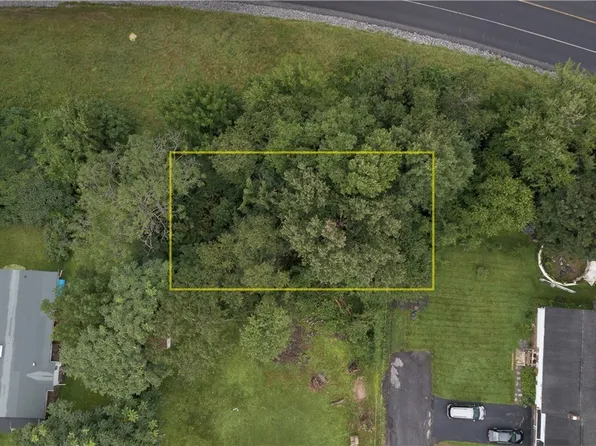 203 Parker Ave #1, Liverpool, NY 13088