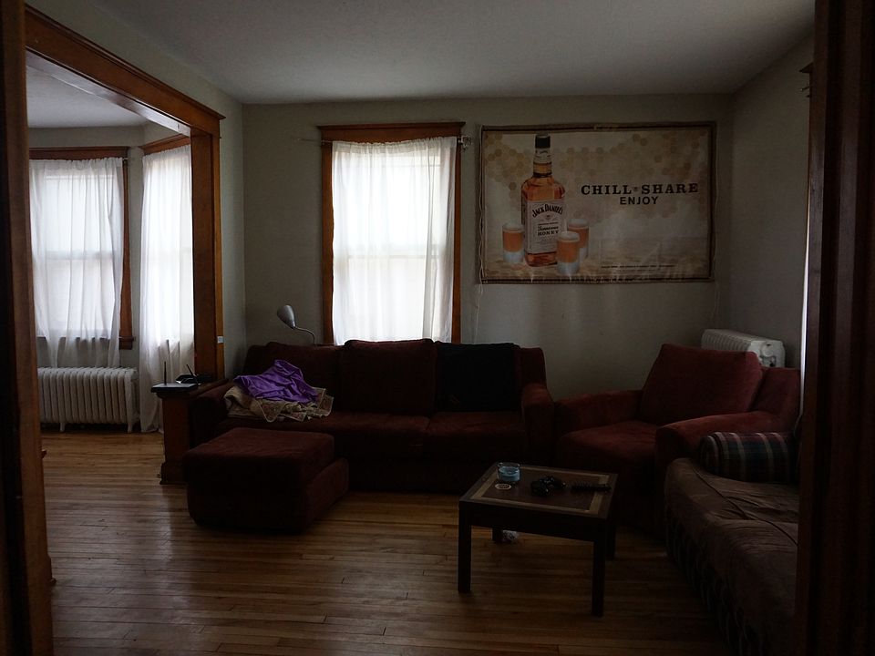 2nd image of 1635 Carroll Ave