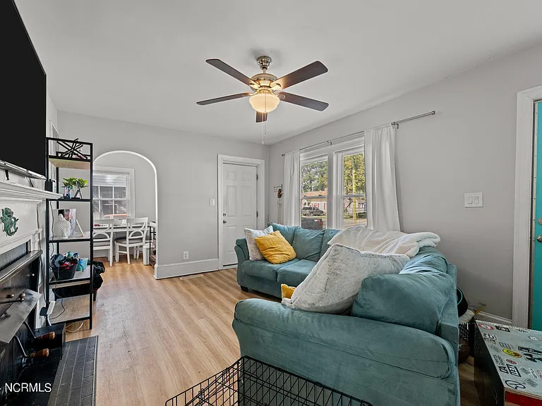 607 Watson Ave — Photo 14