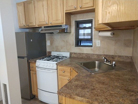 3rd image of 254 W 20th St APT 2A
