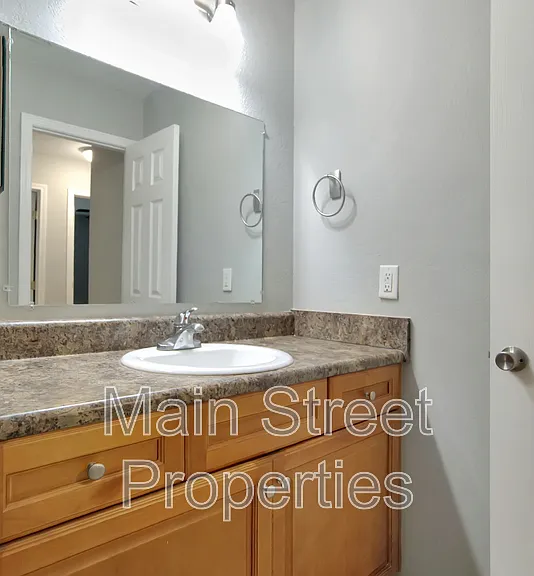 3346 Greenbriar Cir #D — Photo 12