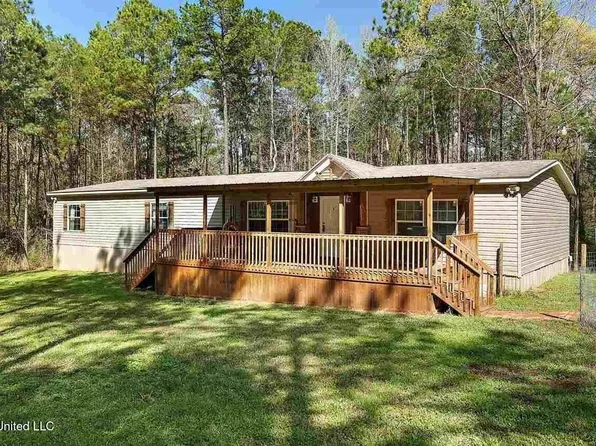 155 Porter Ln, Florence, MS 39073