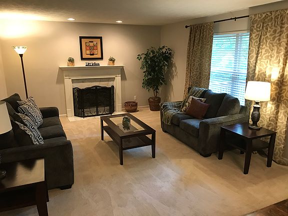 3rd image of 4032 Ashwood Ct