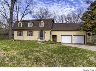 15 Sugar Creek Ln, Glenarm, IL 62536