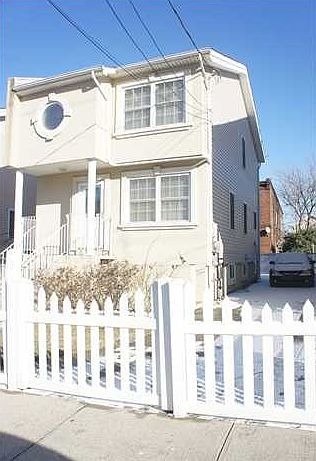 1st image of 29 Bush Ave
