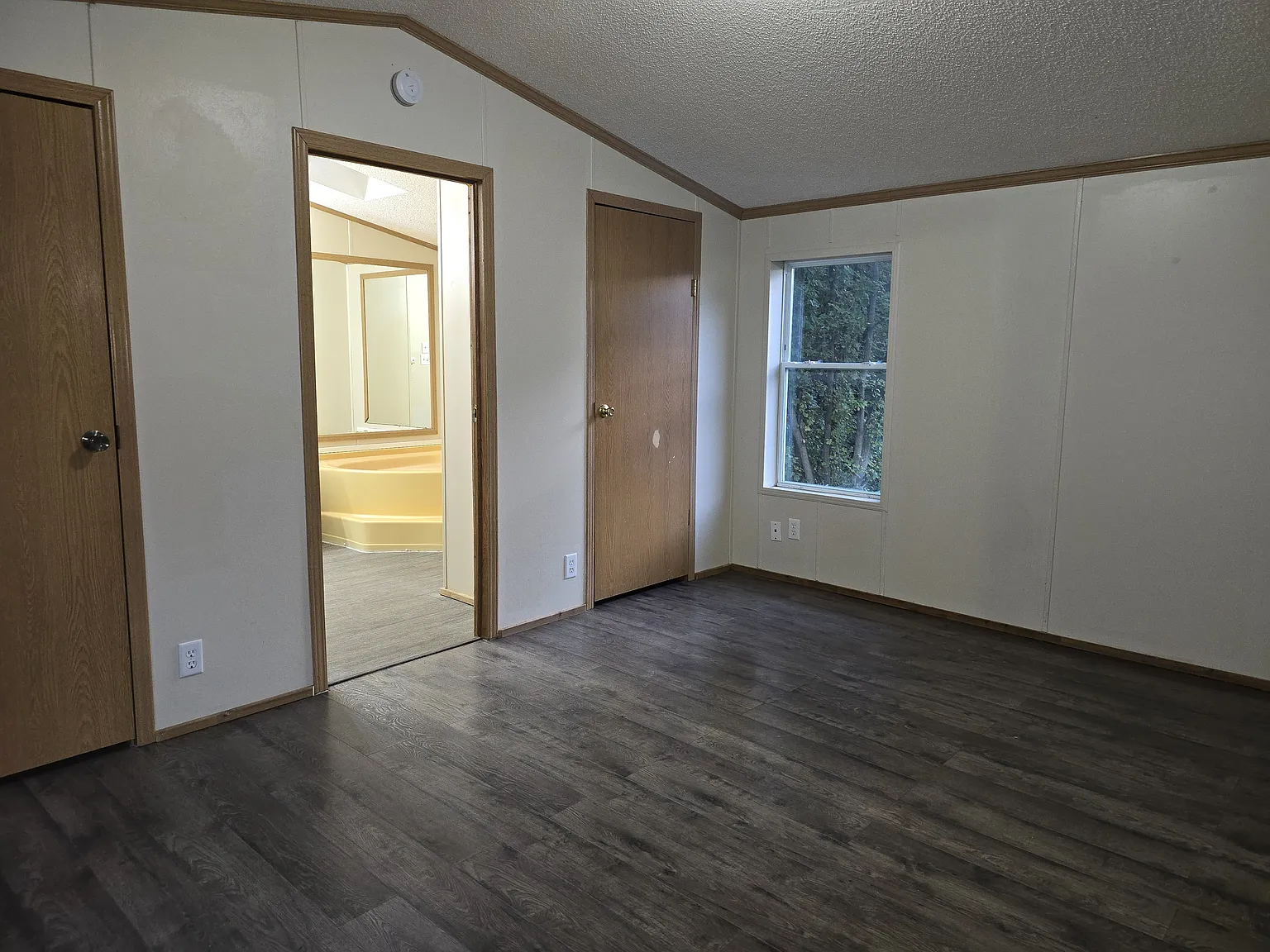 2096 N State Rd — Photo 4