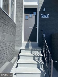 2104 Baker St, Baltimore, MD, 21217