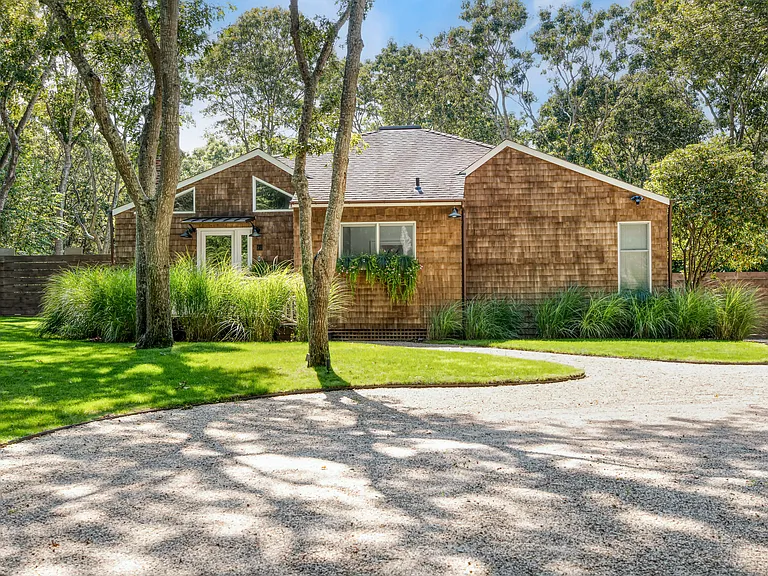 20 Renees Way — Photo 3