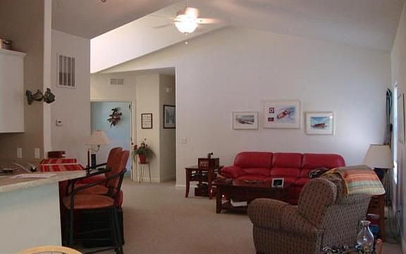 4th image of 7107 Hilltop Dr