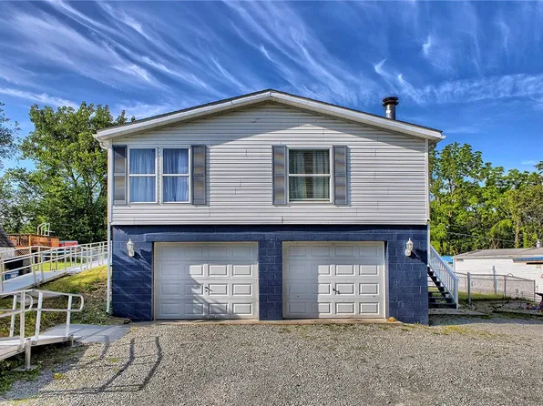 107 Indigo Rd, Mount Pleasant, PA 15666