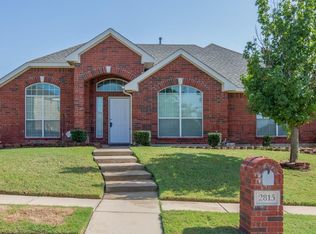 2815 Pennington Dr, Sachse, TX 75048