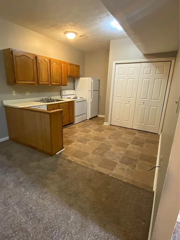712 Marietha Drive - 712 Marietha Dr.-7 — Photo 4