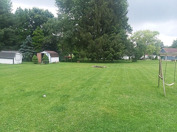 3rd image of 2793 Meadowbrook Dr