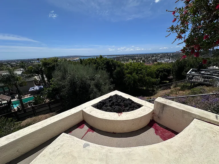 3539 Mount Laurence Dr — Photo 31