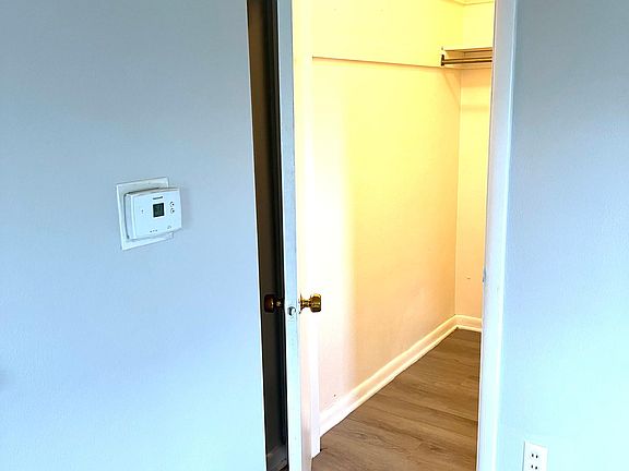 5th image of 2211 Grant Ave #1